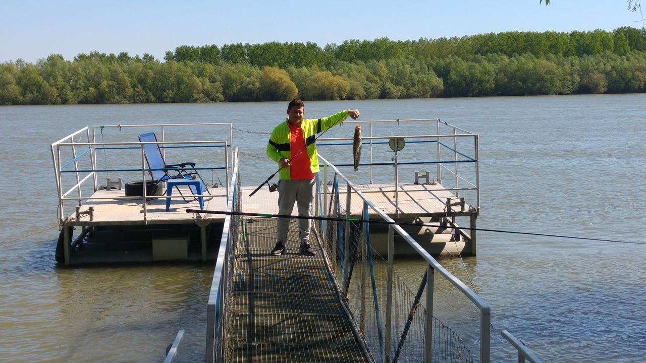 Отель Delta Pontoon Махмудия Экстерьер фото